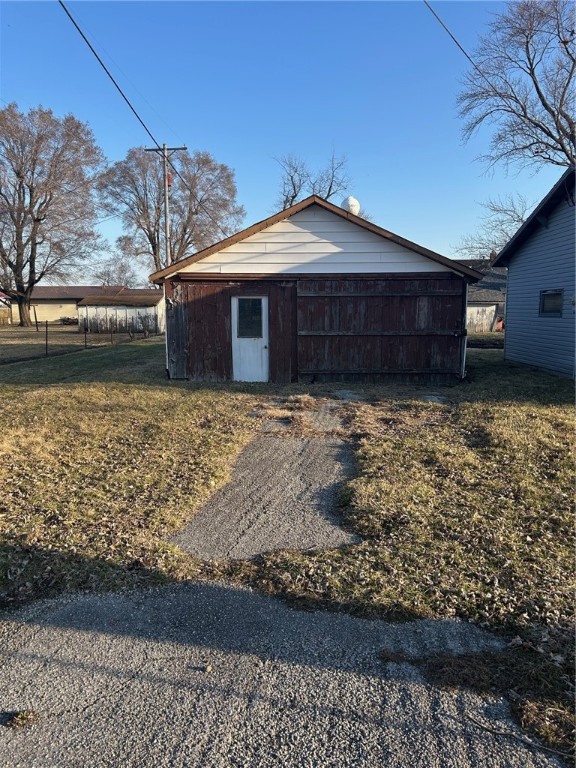 100 W Adams Street Property Photo 2