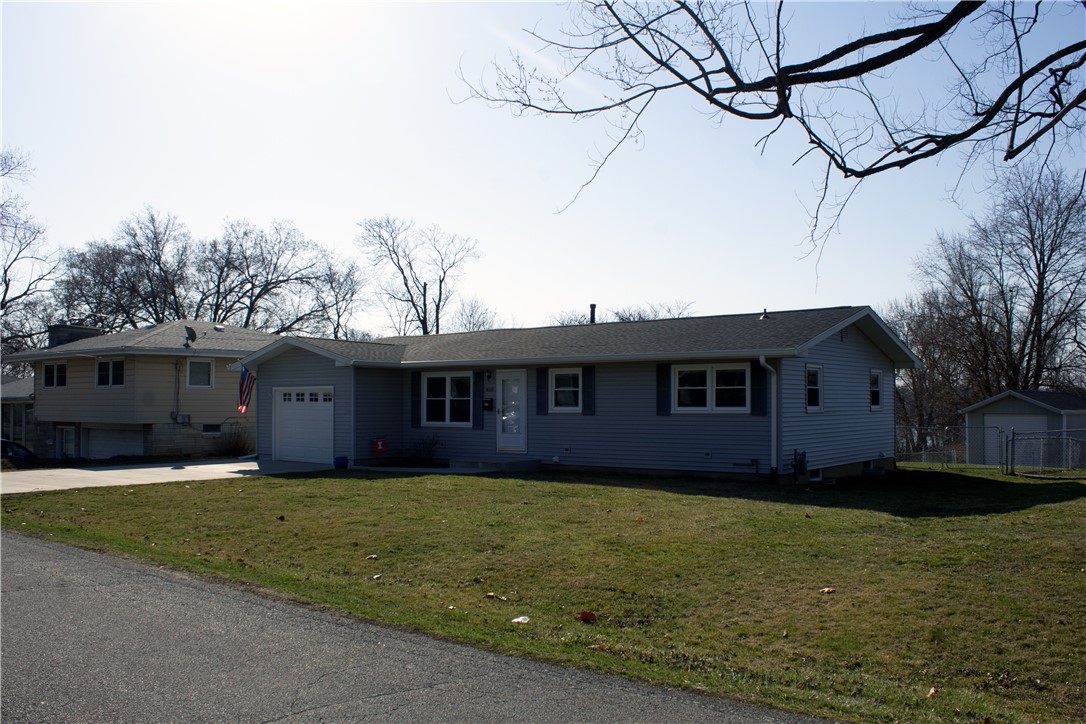 4335 E Du Frain Avenue Property Photo 2
