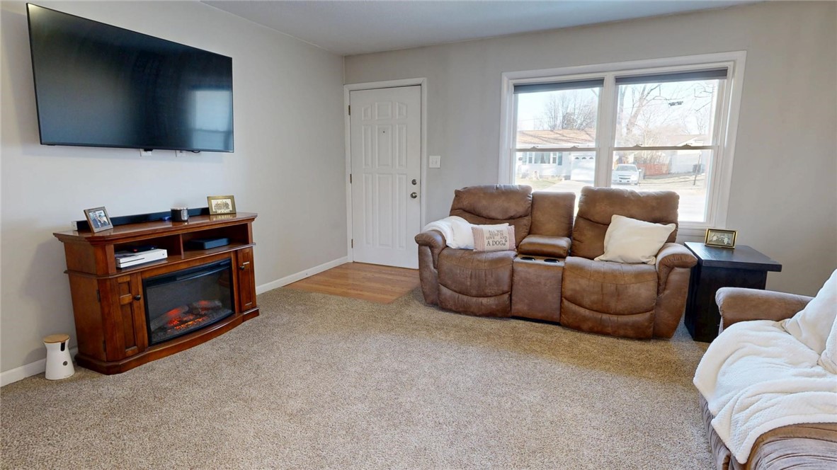 4335 E Du Frain Avenue Property Photo 4