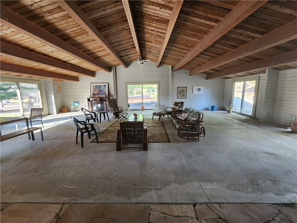 3290 Fitzgerald Road Property Photo 16