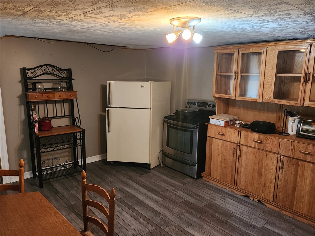 3290 Fitzgerald Road Property Photo 20