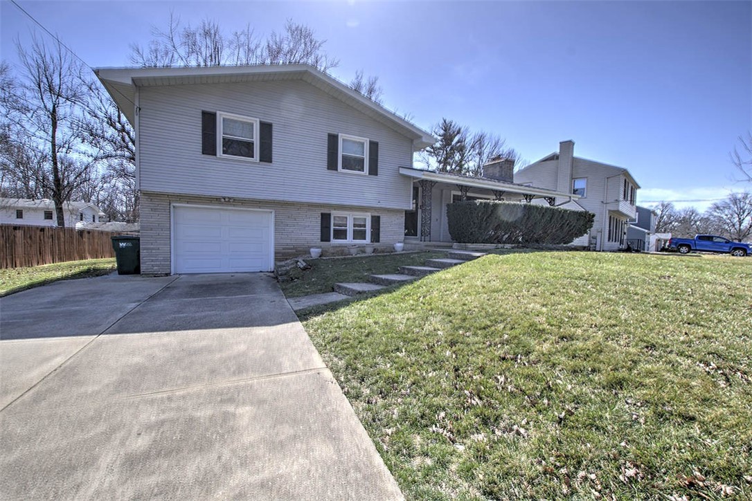 120 Point Bluff Drive Property Photo 3