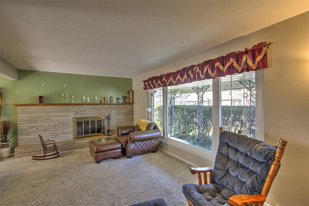 120 Point Bluff Drive Property Photo 4