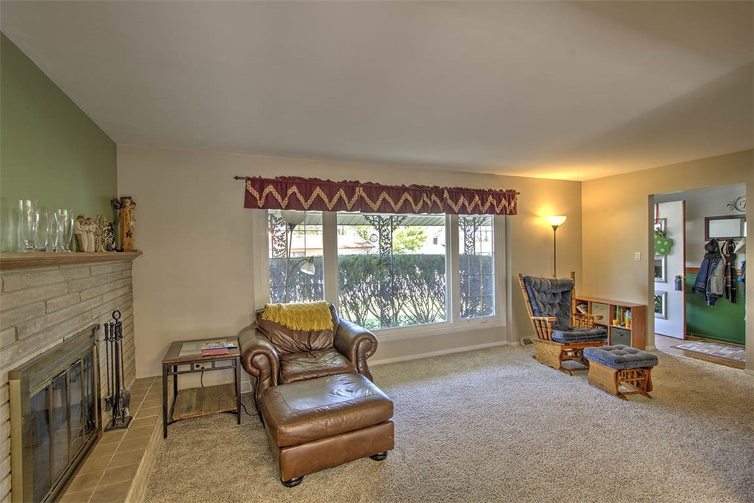 120 Point Bluff Drive Property Photo 5