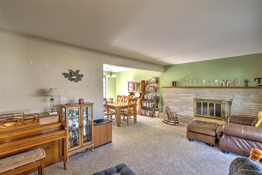 120 Point Bluff Drive Property Photo 6