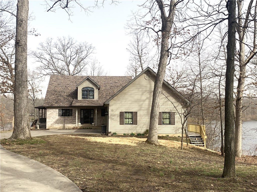 22 Beyers Lake Estate Property Photo