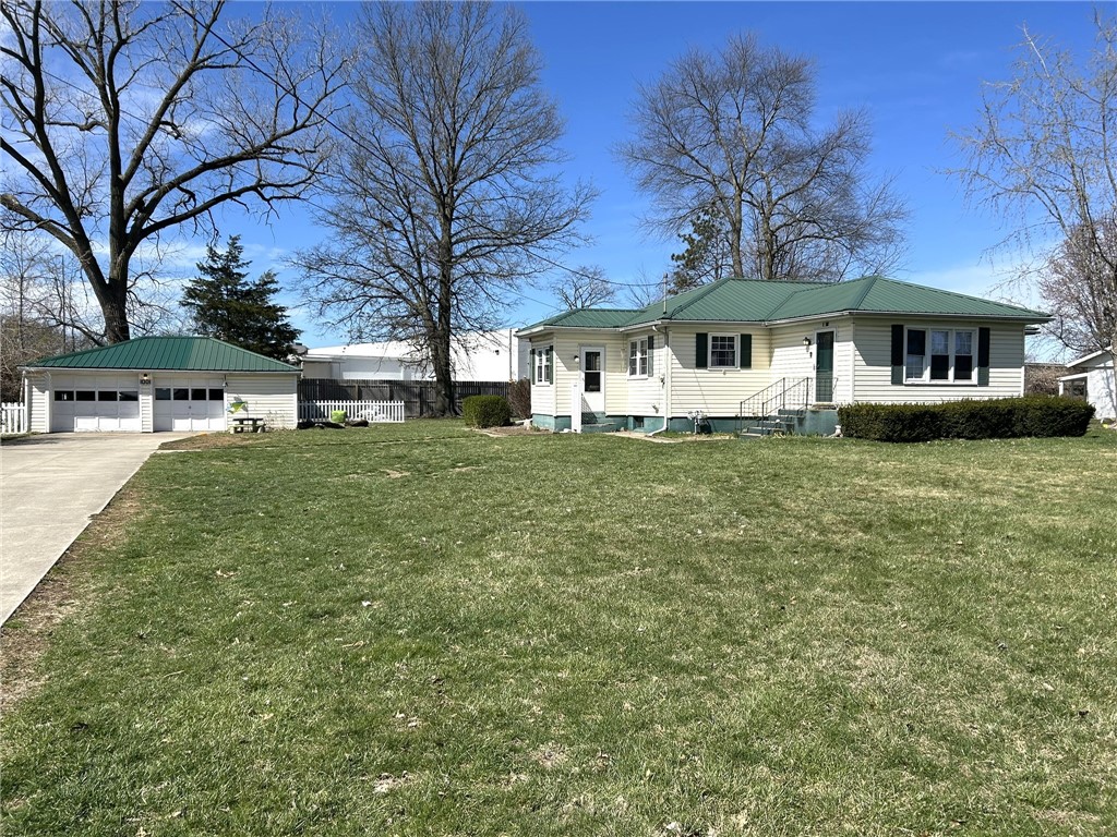 1001 N Henrietta Street Property Photo 1