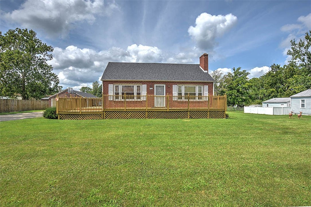 1865 N Summit Avenue Property Photo