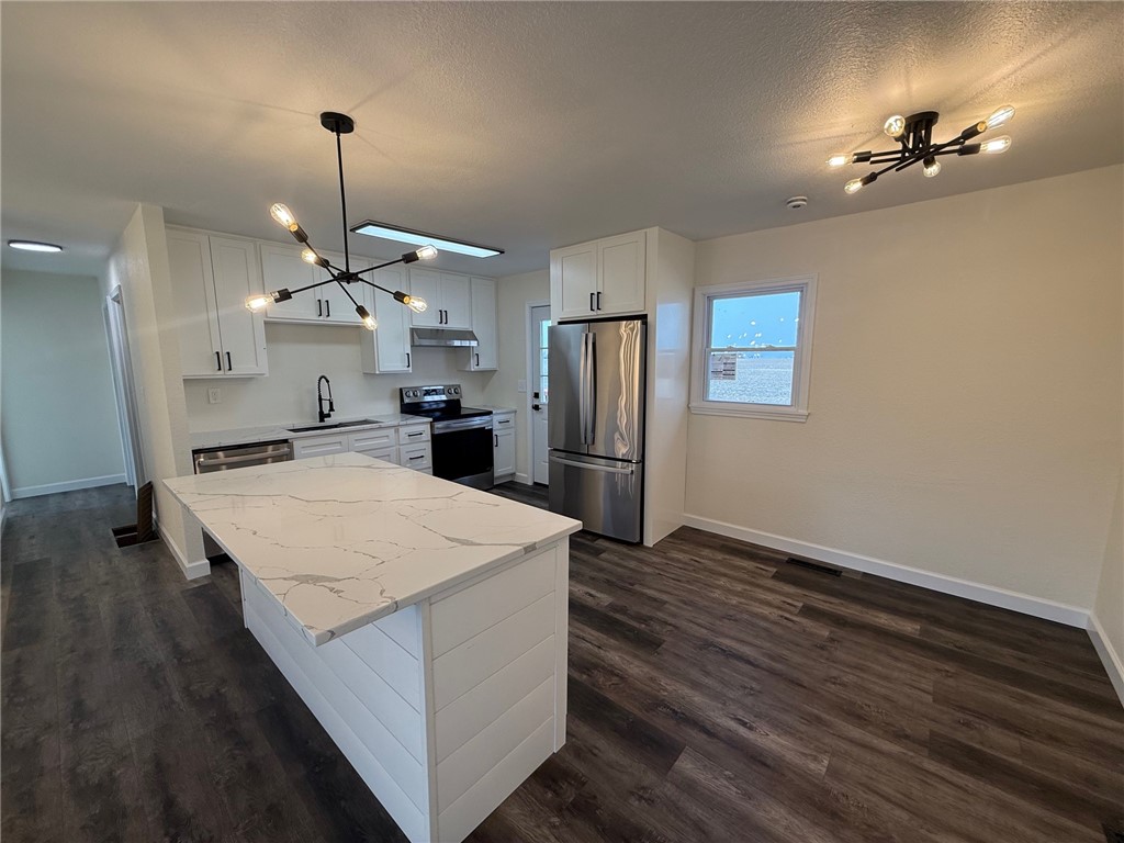 25 Apple Drive Property Photo 5