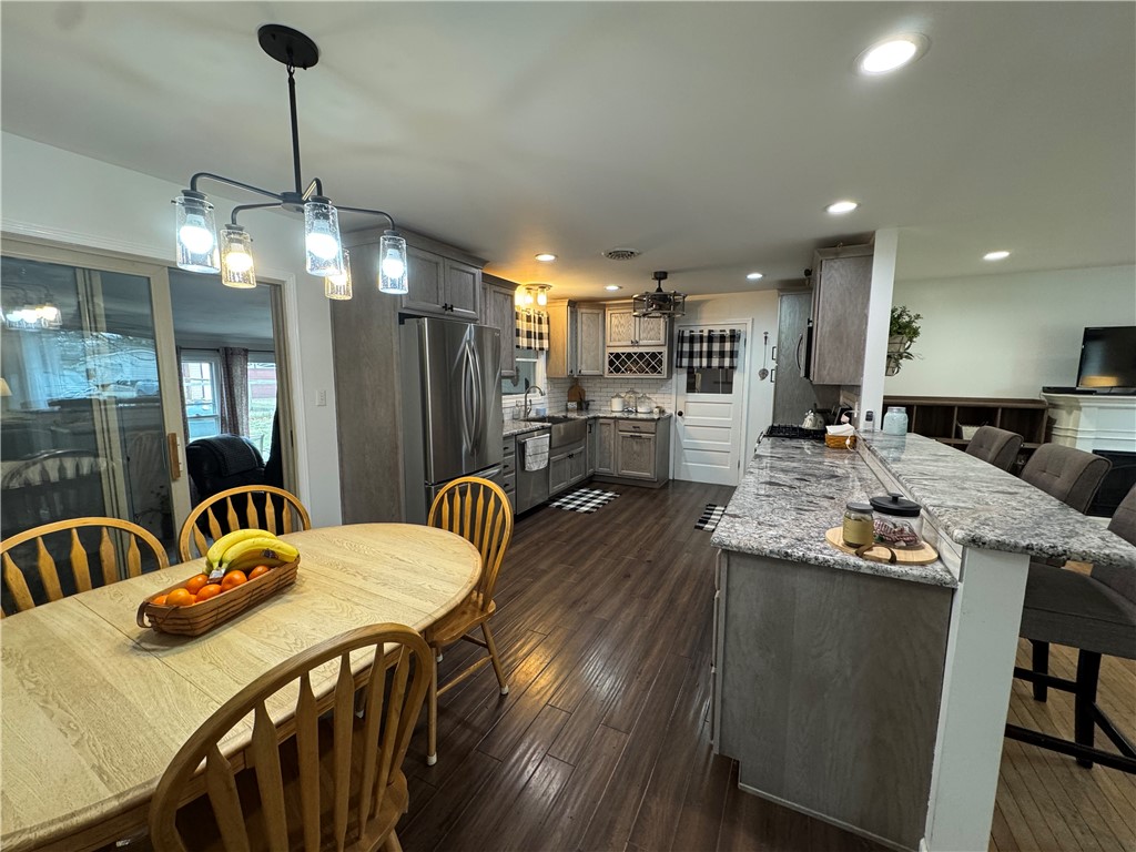 103 Taylor Street Property Photo 5