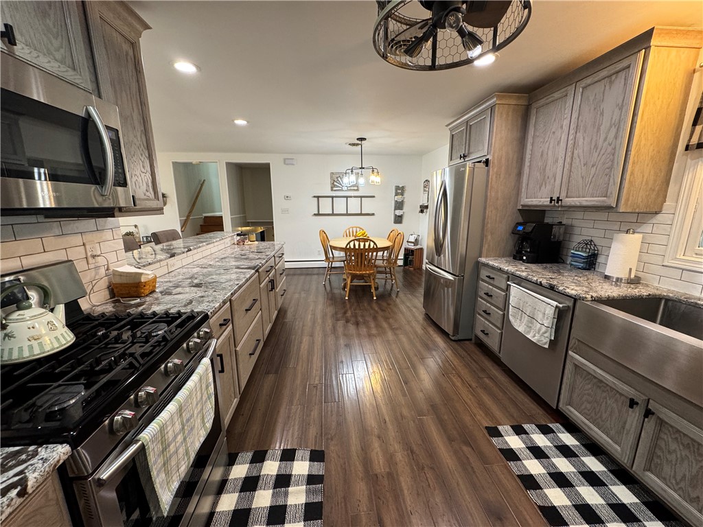 103 Taylor Street Property Photo 6