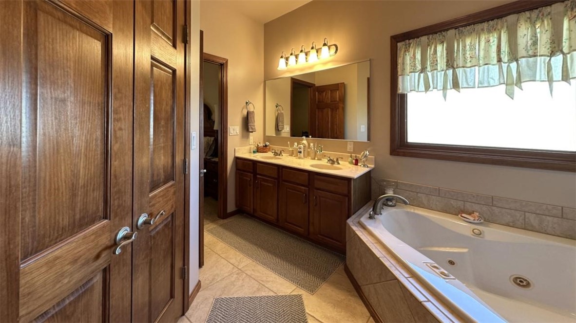 142 Westwood Circle Property Photo 18