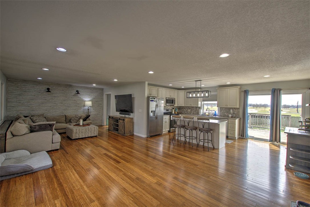 1625 Cooper Drive Property Photo 4
