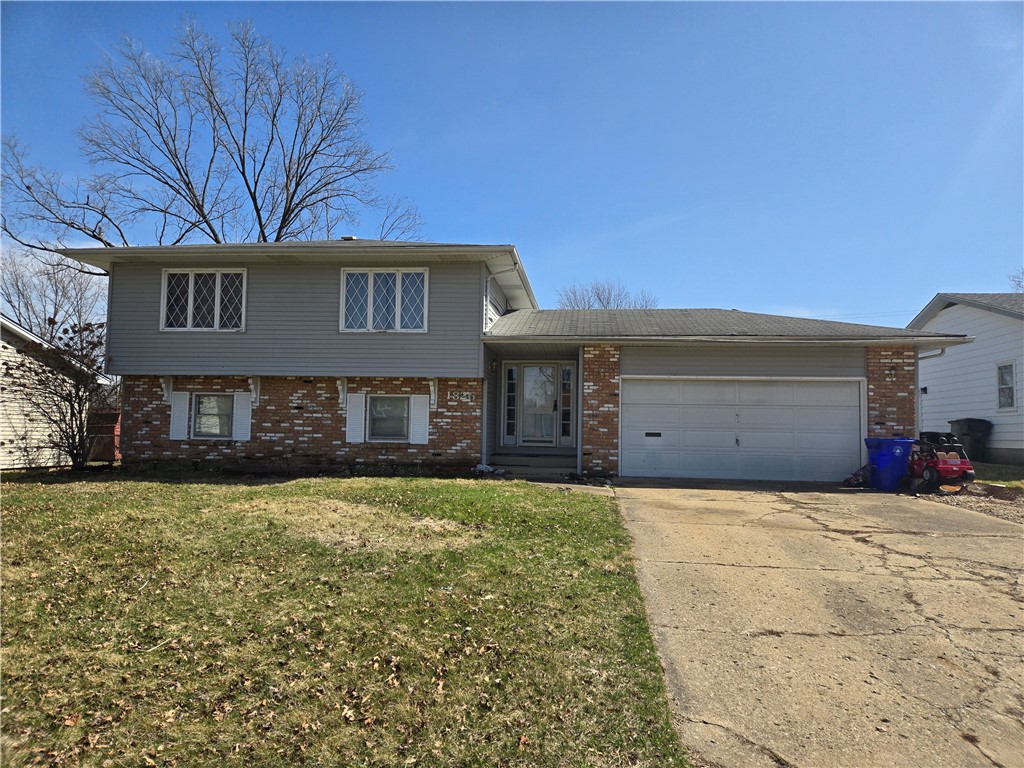 1826 N Oakcrest Avenue Property Photo