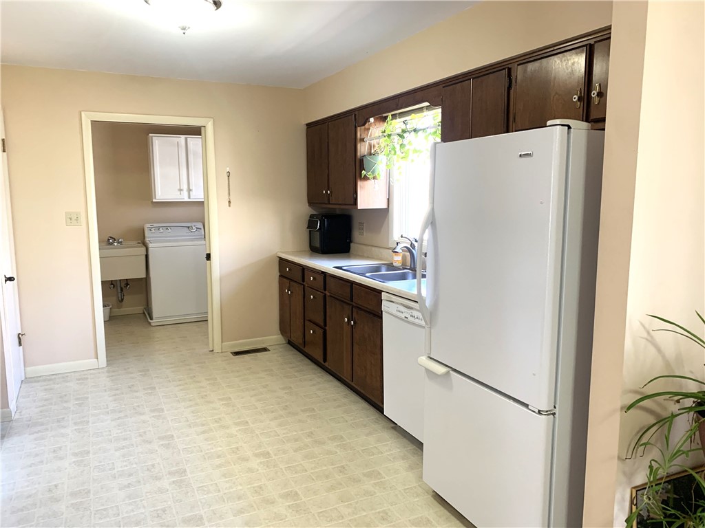 818 Progress Street Property Photo 6