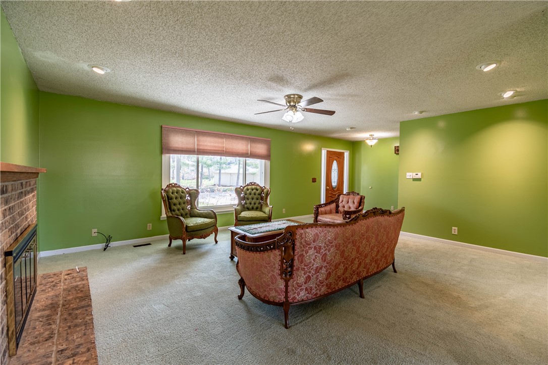 2923 S Burgener Court Property Photo 5