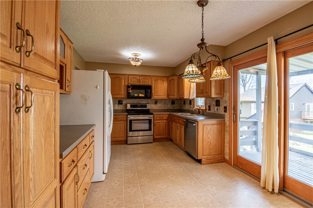 2923 S Burgener Court Property Photo 8