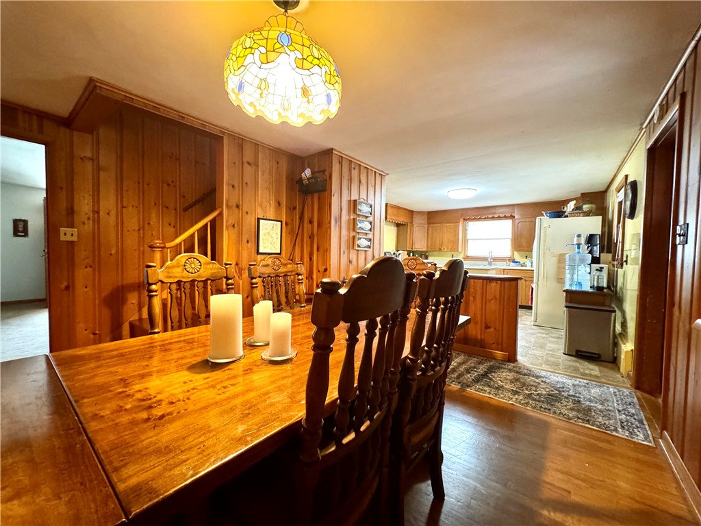 414 E Wood Street Property Photo 9