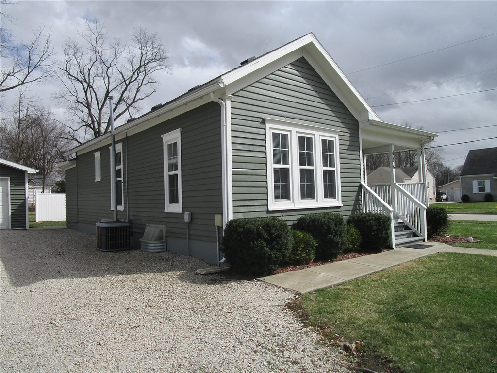 414 Maple Street Property Photo