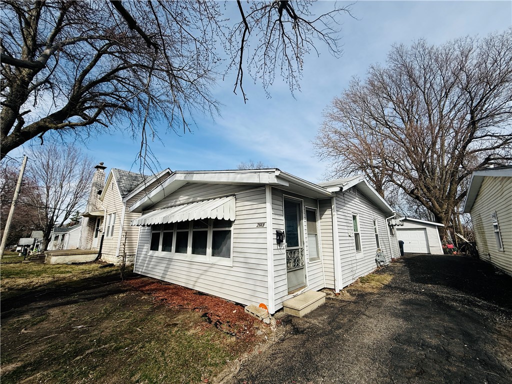 2148 N Graceland Avenue Property Photo