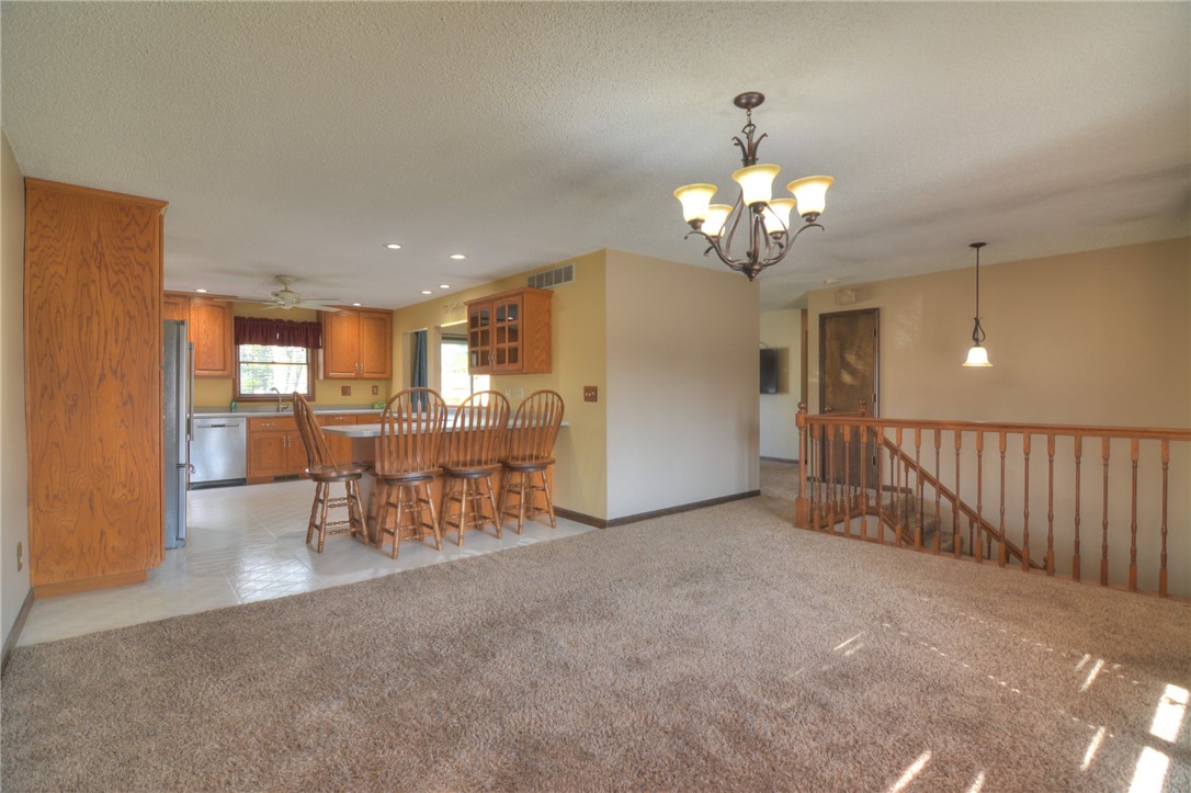 1415 N Wildwood Drive Property Photo 8