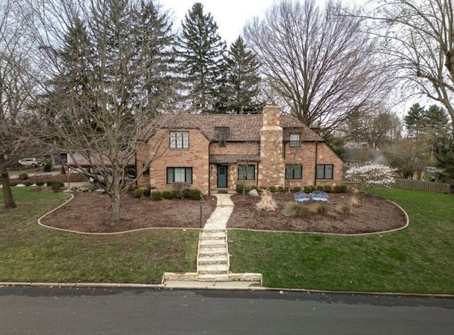 1915 Lake Terrace Drive Property Photo