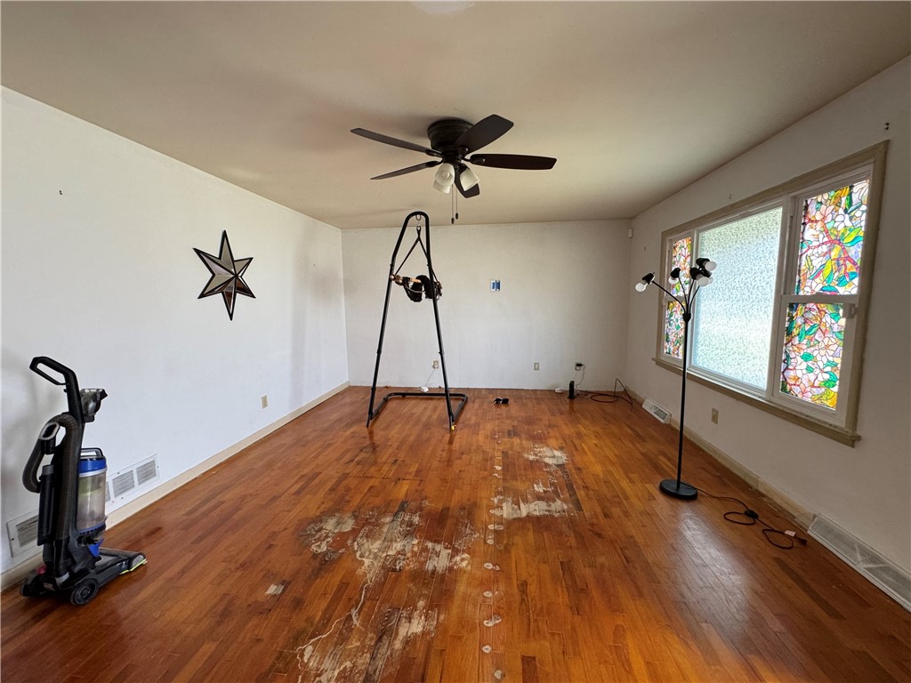 2222 8th Street Circle Property Photo 2