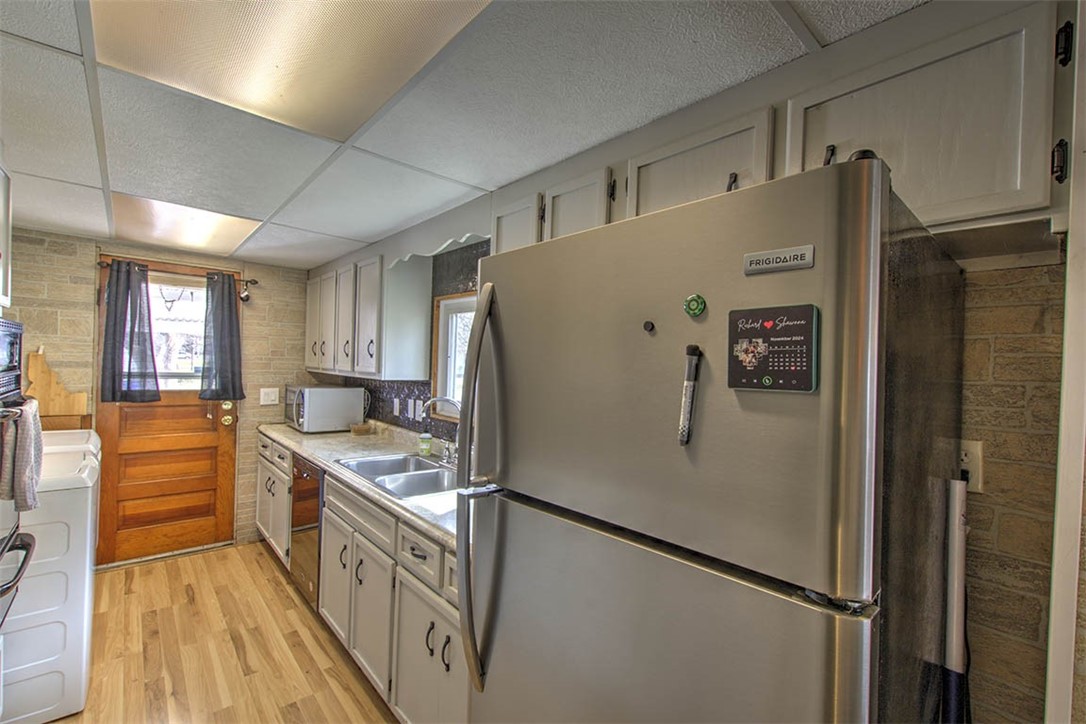 1504 University Avenue Property Photo 9