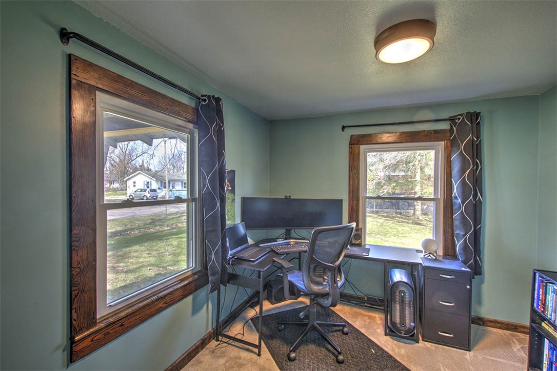 1504 University Avenue Property Photo 10