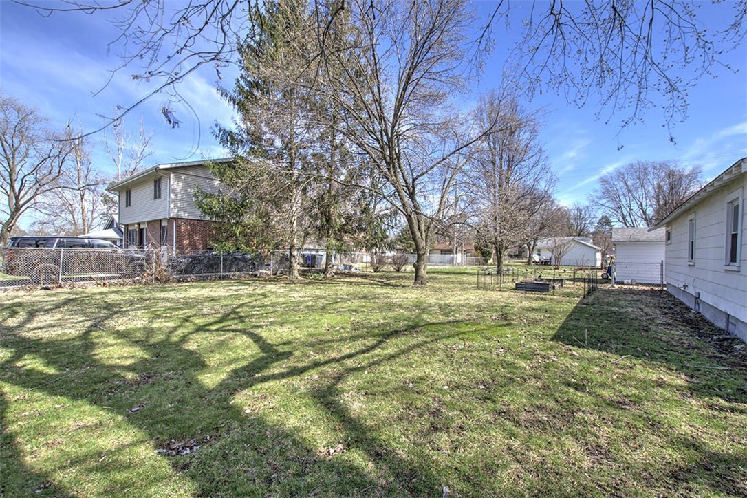 1504 University Avenue Property Photo 16