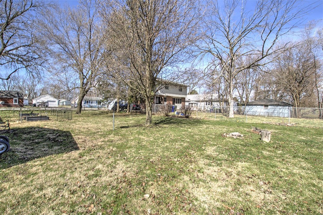 1504 University Avenue Property Photo 17