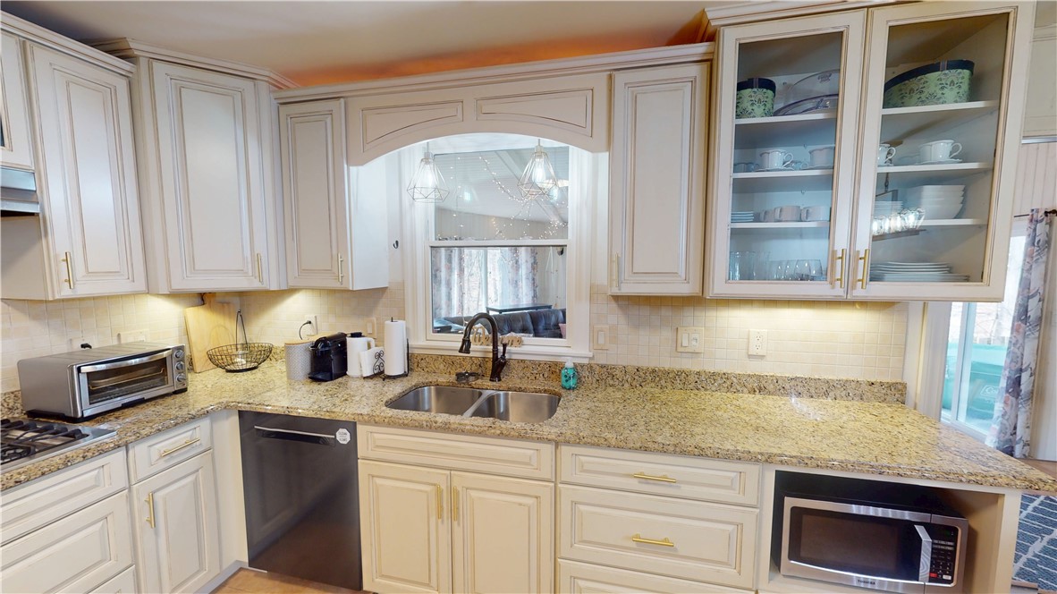 48 Shorewood S Drive Property Photo 23