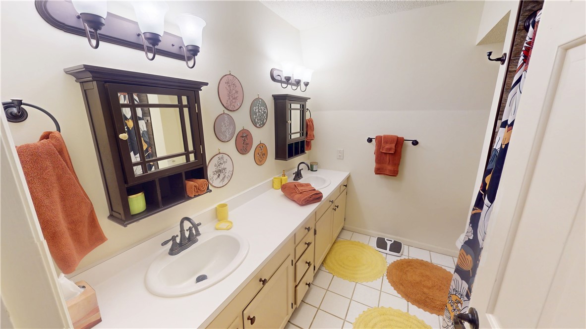 48 Shorewood S Drive Property Photo 41