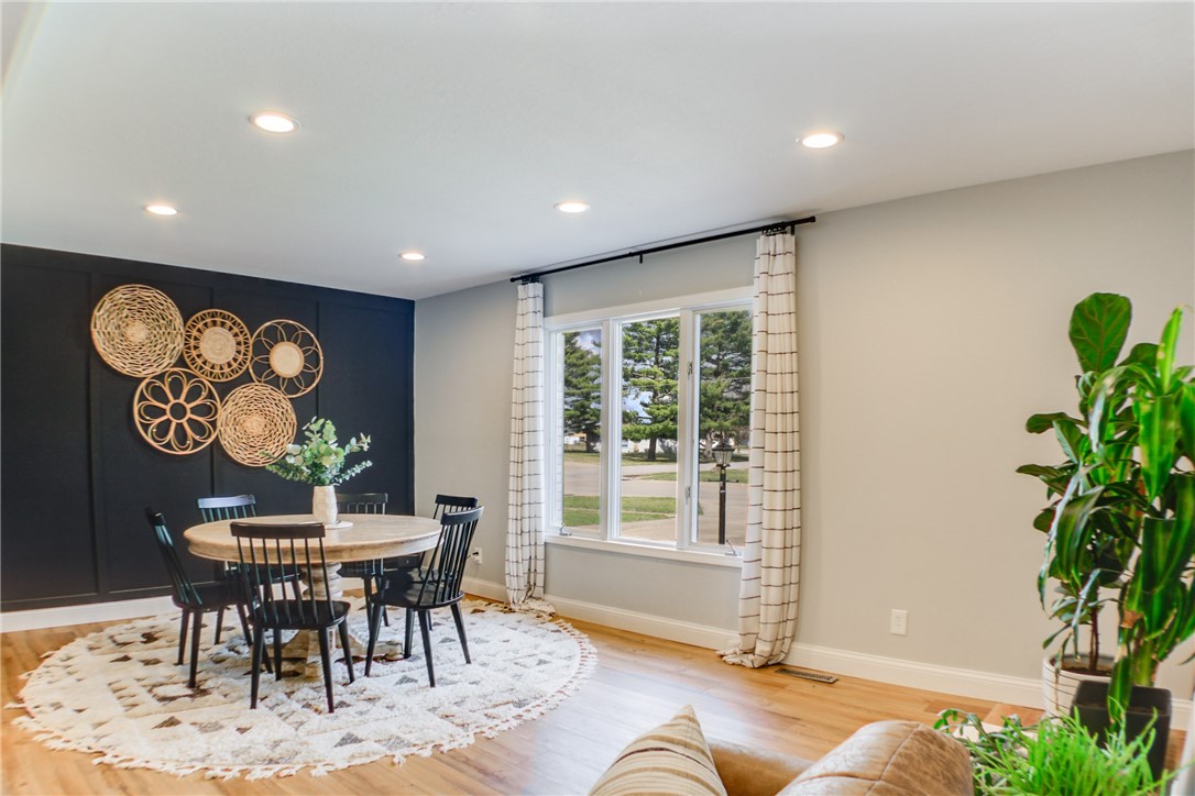 1706 Douglas Street Property Photo 2