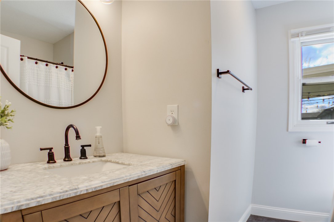 1706 Douglas Street Property Photo 11