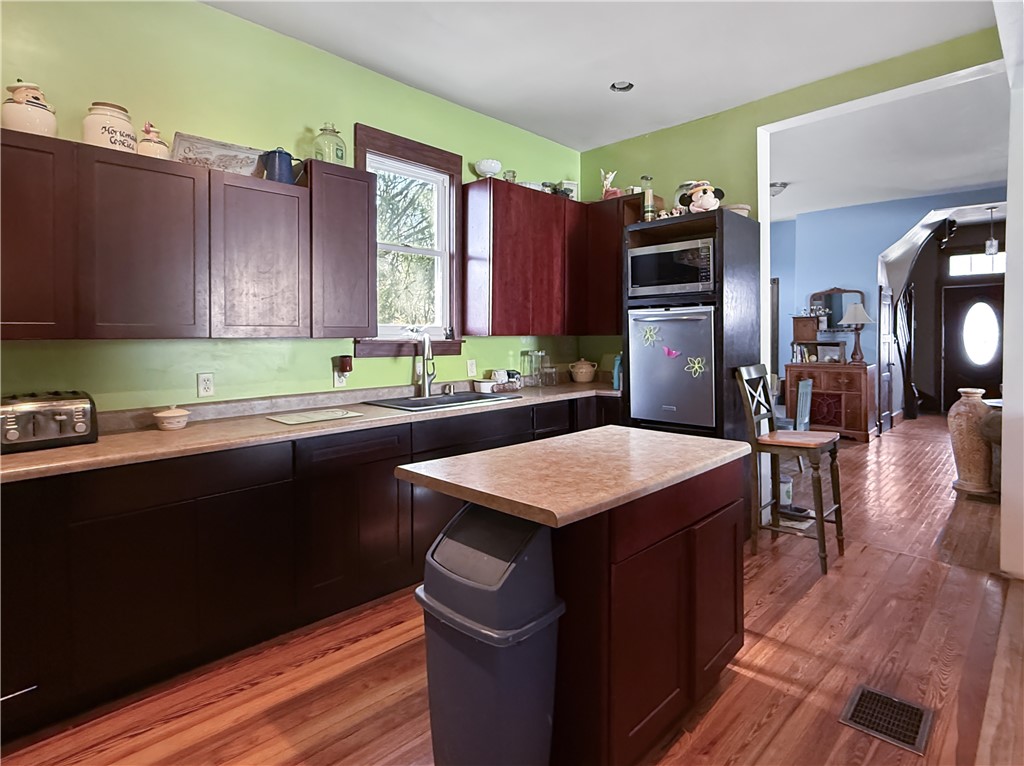 114 N Washington Street Property Photo 8