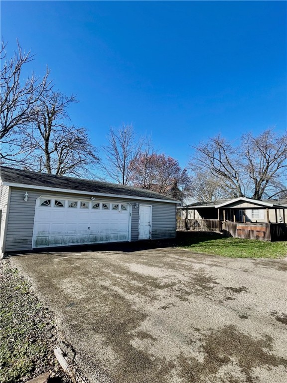 516 N Central Avenue Property Photo 9