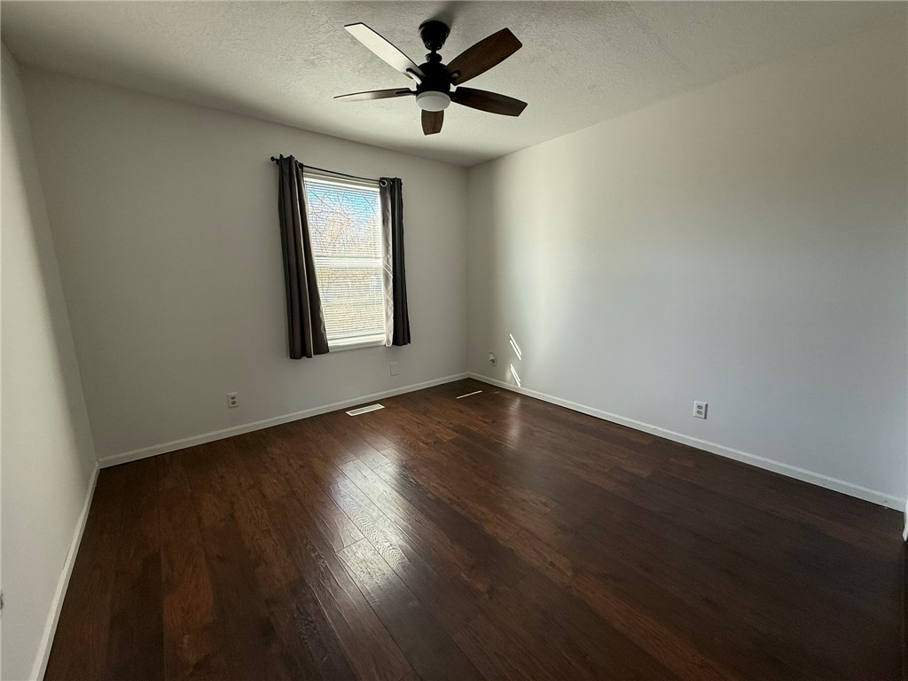 3716 Tuttle Street Property Photo 5