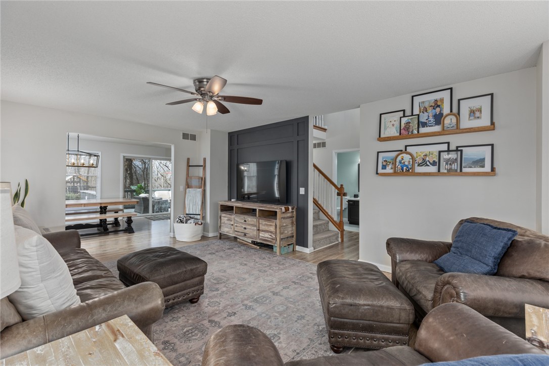 15173 Hilltop Circle Property Photo 6