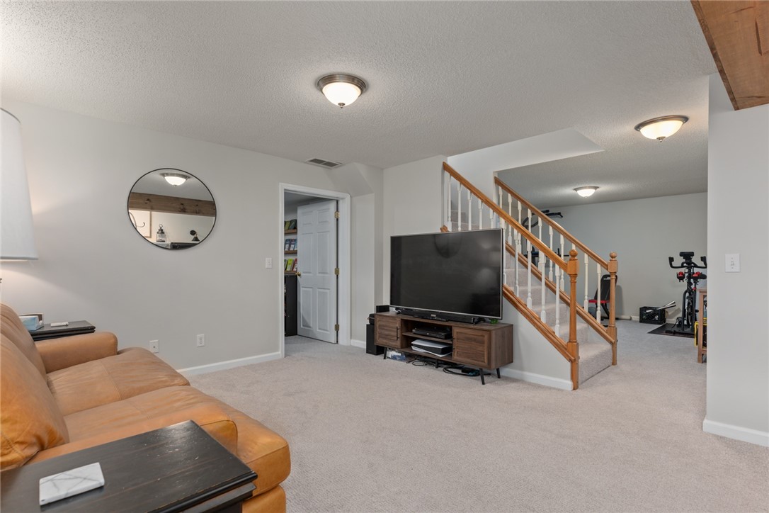 15173 Hilltop Circle Property Photo 26