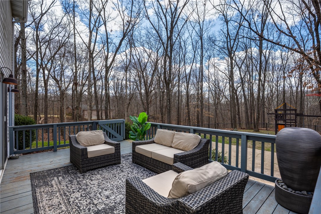 15173 Hilltop Circle Property Photo 45