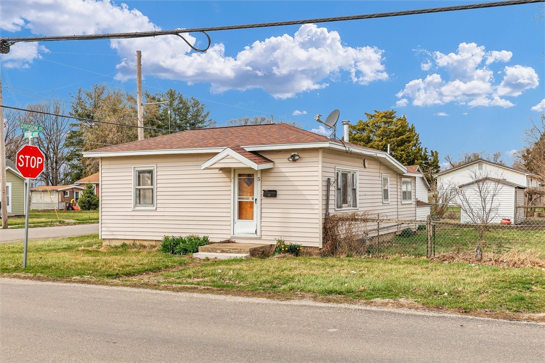 5 Vine Avenue Property Photo 2