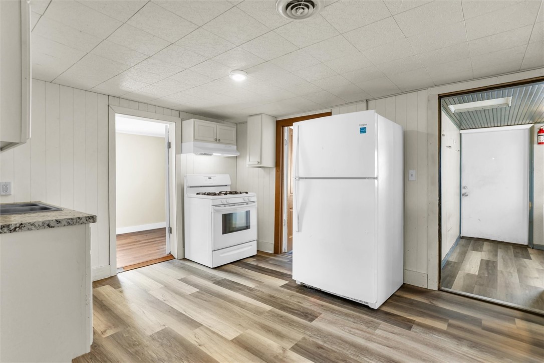 5 Vine Avenue Property Photo 15