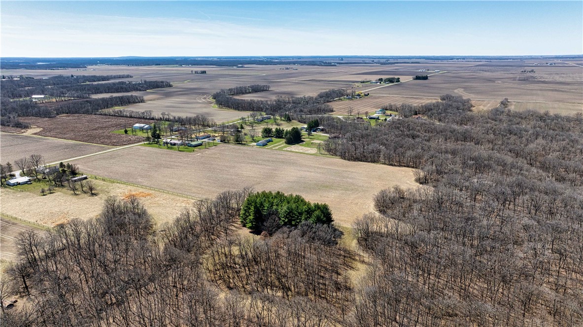 1900 N Road Property Photo 4
