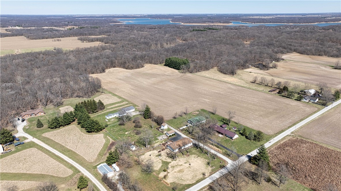 1900 N Road Property Photo 12