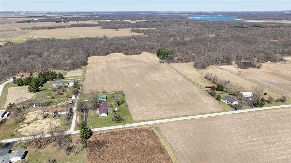 1900 N Road Property Photo 14