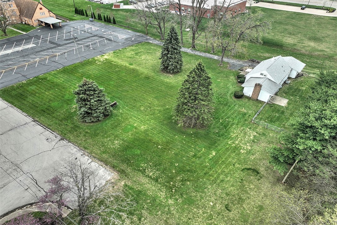 109 Manchester Drive Property Photo 4