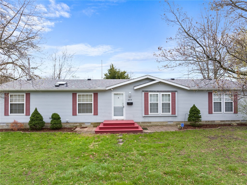 204 Moss Street Property Photo
