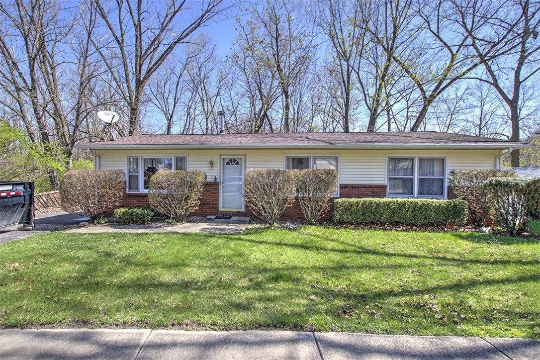 646 Cove Court Property Photo