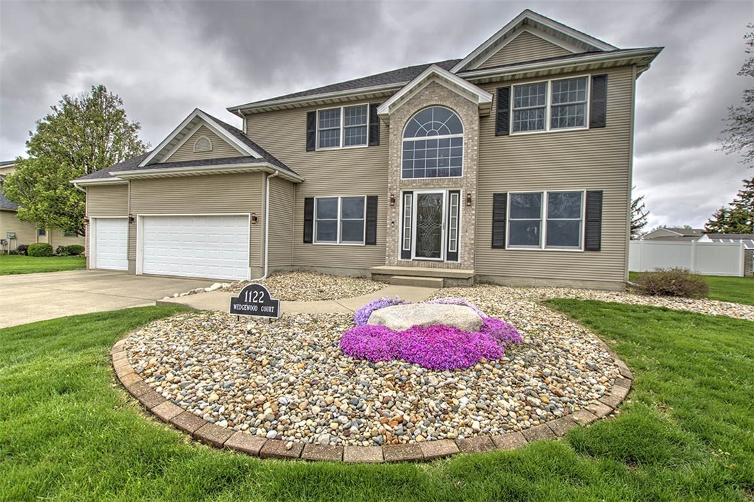 Warrensburg Latham Dist 11 Real Estate Listings Main Image